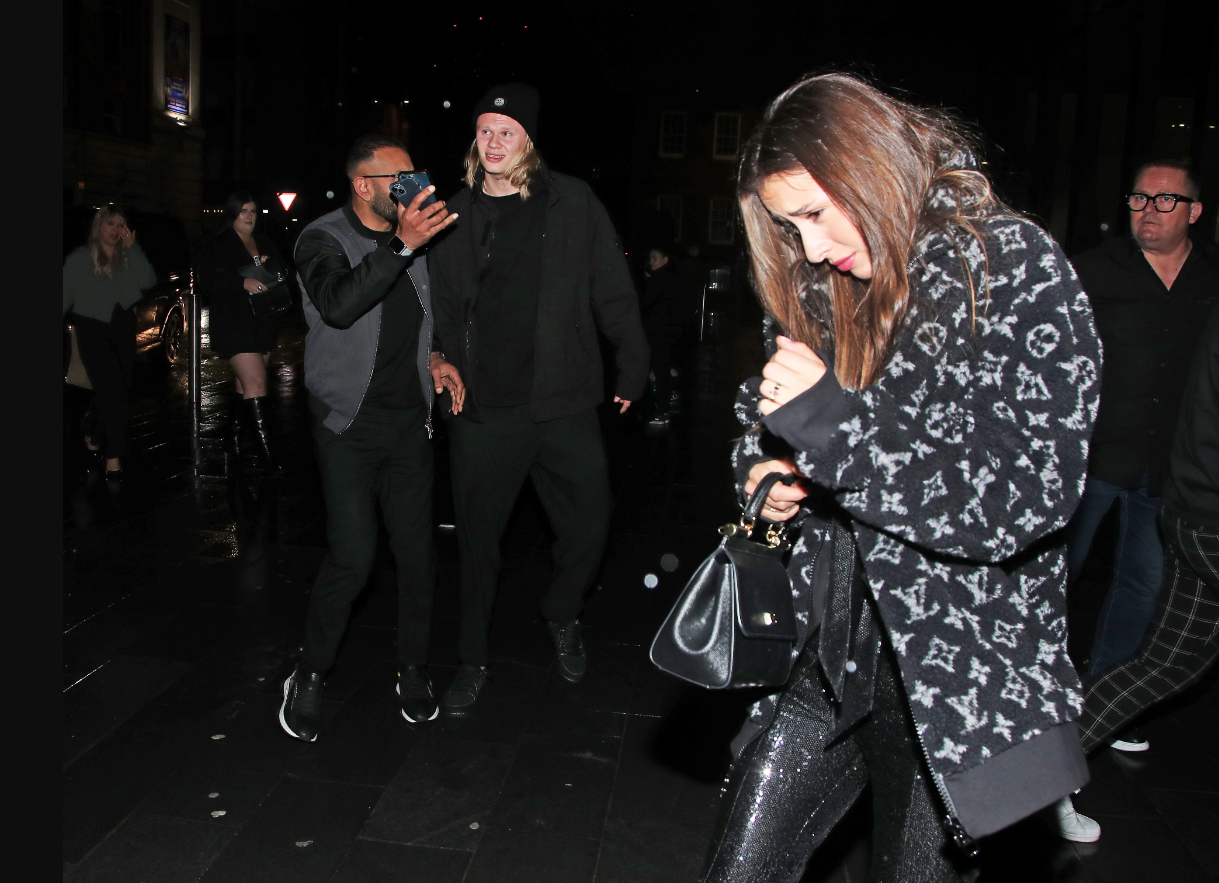 Cận cảnh nhan sắc bạn gái 18 tuổi của Erling Haaland 2