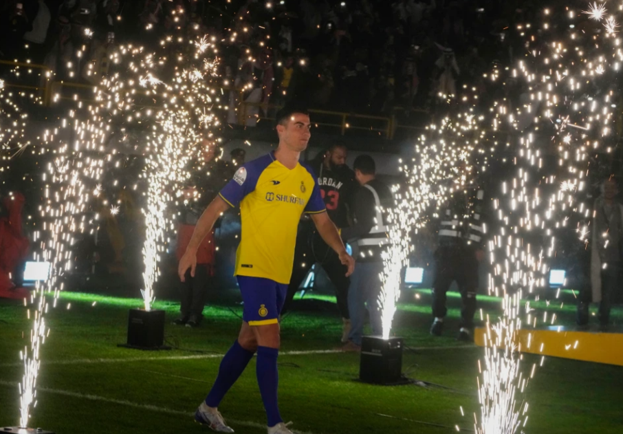 Cristiano Ronaldo CHÍNH THỨC ra mắt đội bóng mới 3