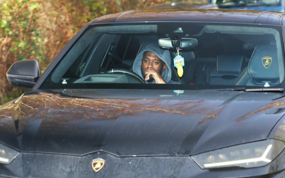 Các ngôi sao của MU lái xe gì đi tập luyện 6 Các ngôi sao của MU lái xe gì đi tập luyện 6