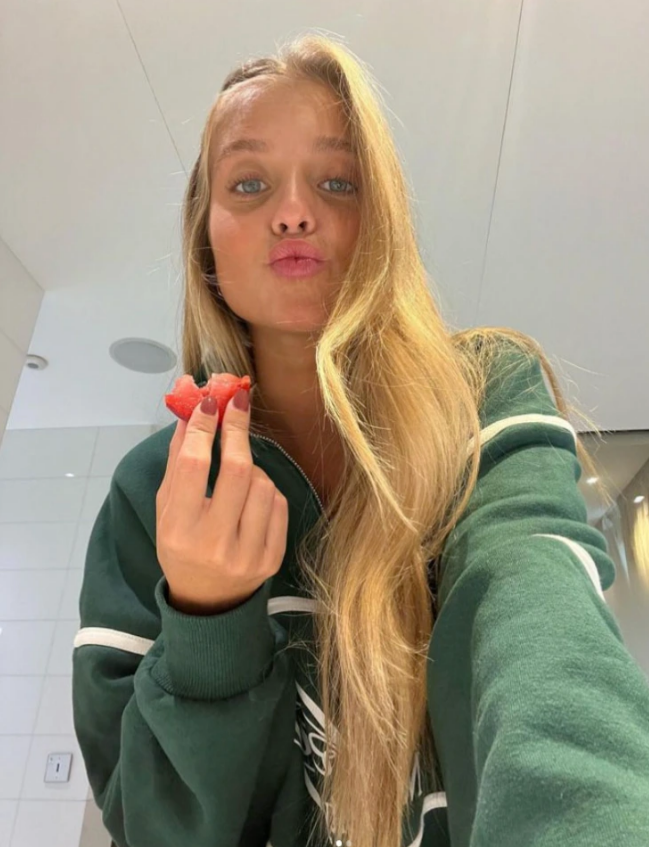 Chiêm ngưỡng nhan sắc bạn gái Joao Felix 4