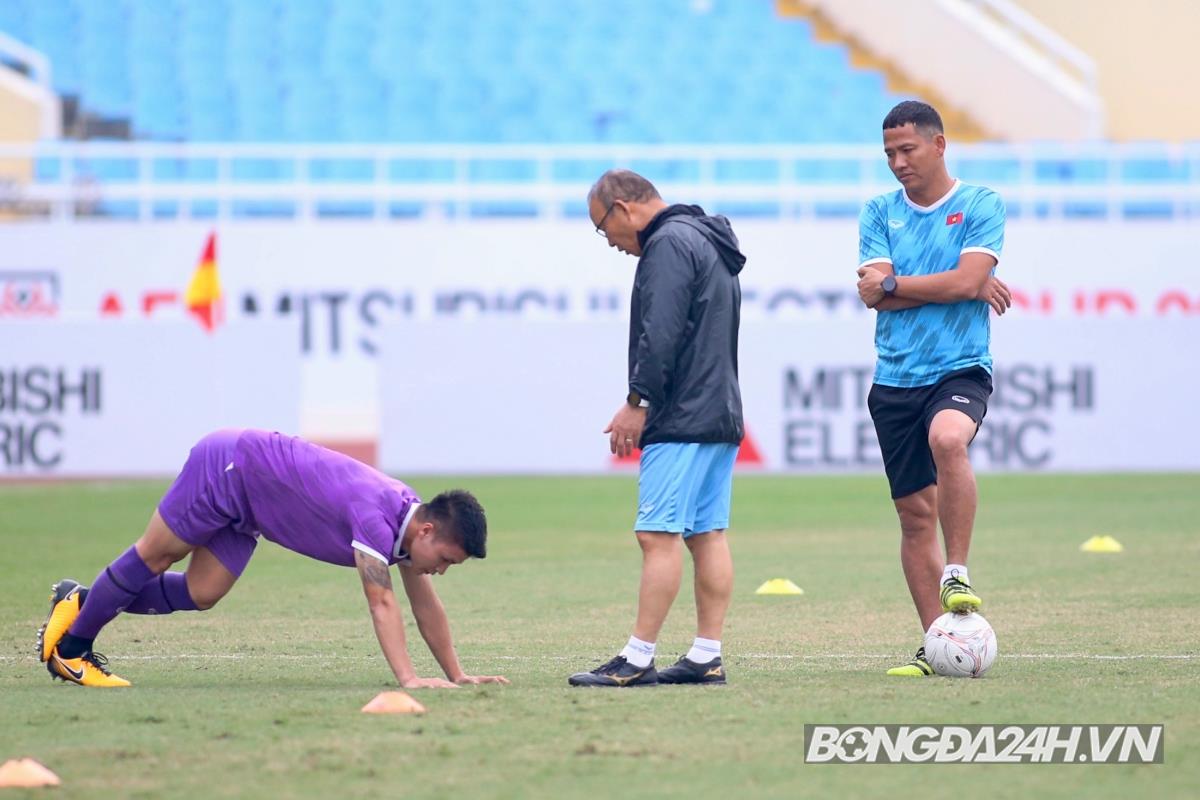 ĐT Việt Nam tập buổi cuối trước trận chung kết lượt đi 4