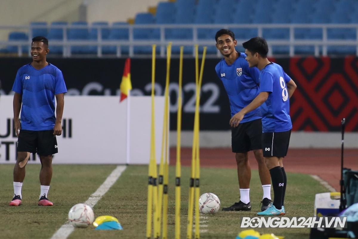 Teerasil Dangda tập riêng 12/1 Teerasil Dangda tap rieng 12/1