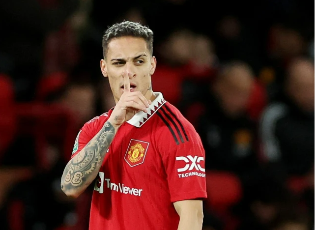 Ten Hag yêu cầu Antony phải thay đổi lối chơi 1