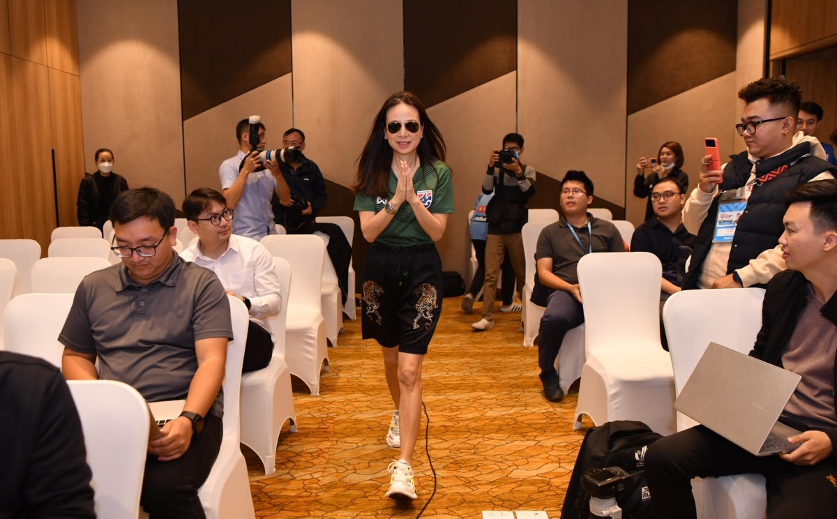 Madam Pang Việt Nam vs Thái Lan là trận chung kết trong mơ 1