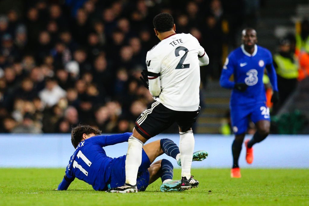 Nhận thẻ đỏ, Felix khiến Chelsea mất số tiền lớn 1