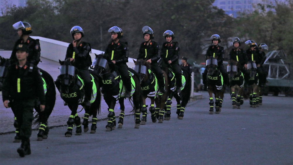 Các CĐV nhuộm đỏ sân Mỹ Đình, tiếp lửa ĐT Việt Nam đối đầu Thái Lan 6