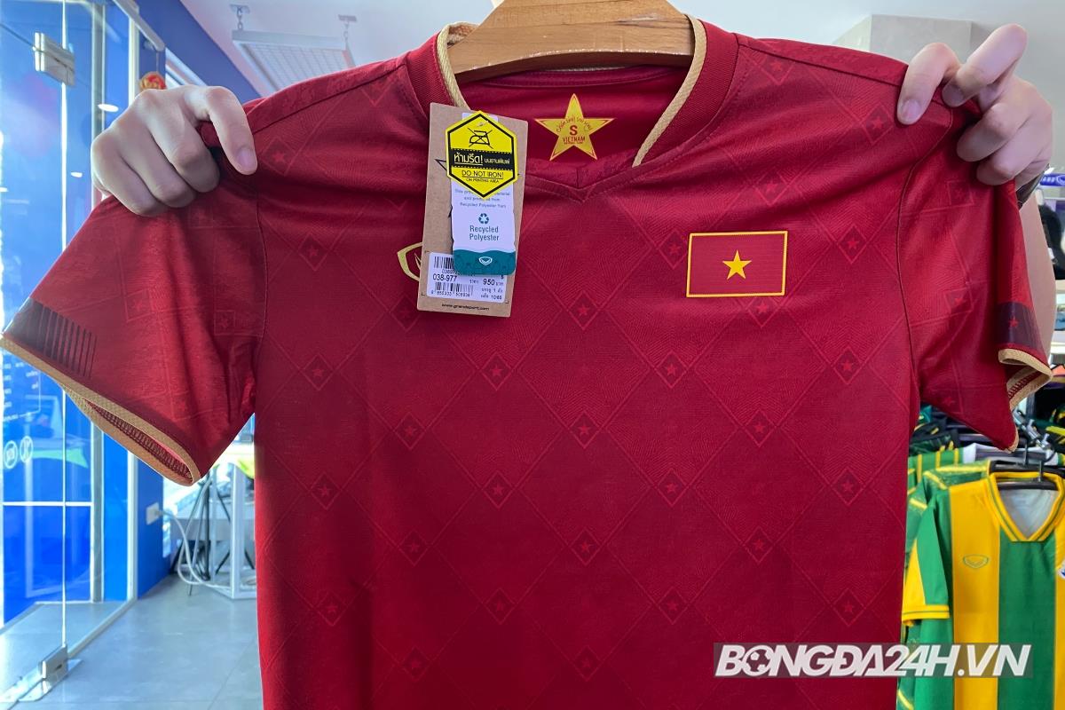 Gia ao dT Viet Nam mua tai Thai Lan re hon