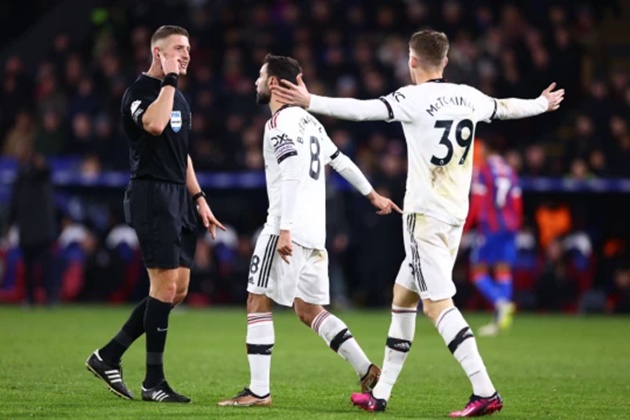 Bruno nói về tình huống MU không được hưởng 11m Bruno noi ve tinh huong MU khong duoc huong 11m