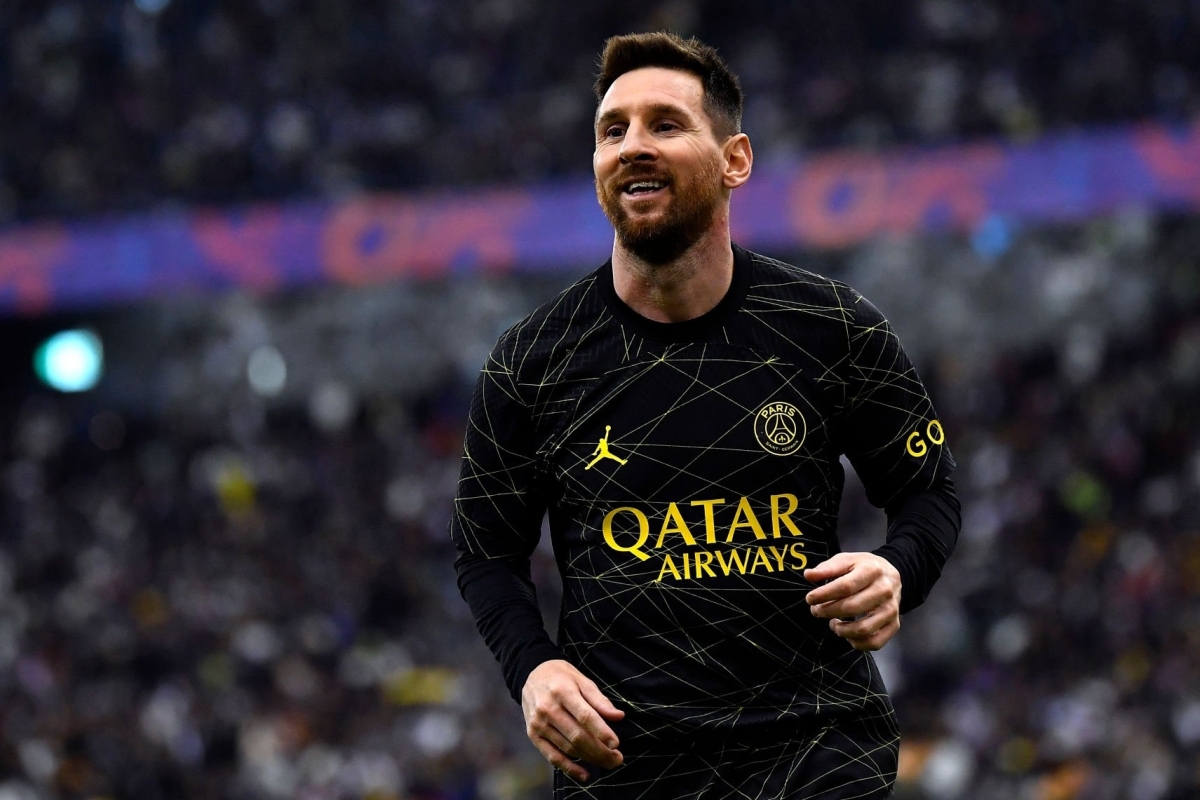 Gặp lại Messi, Ronaldo lập cú đúp trong trận cầu 9 bàn thắng 3