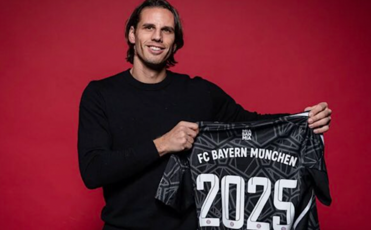 Yann Sommer gia nhap Bayern Munich