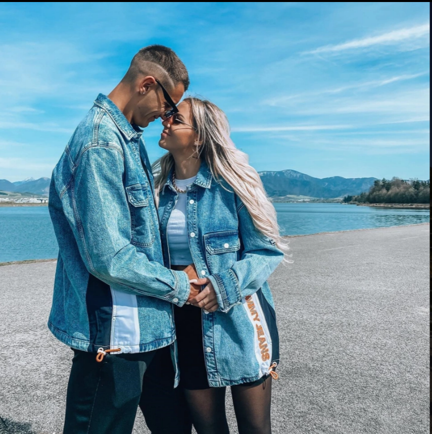 Claudia Kowalczyk – Nàng WAGs mới nóng bỏng của Arsenal 4