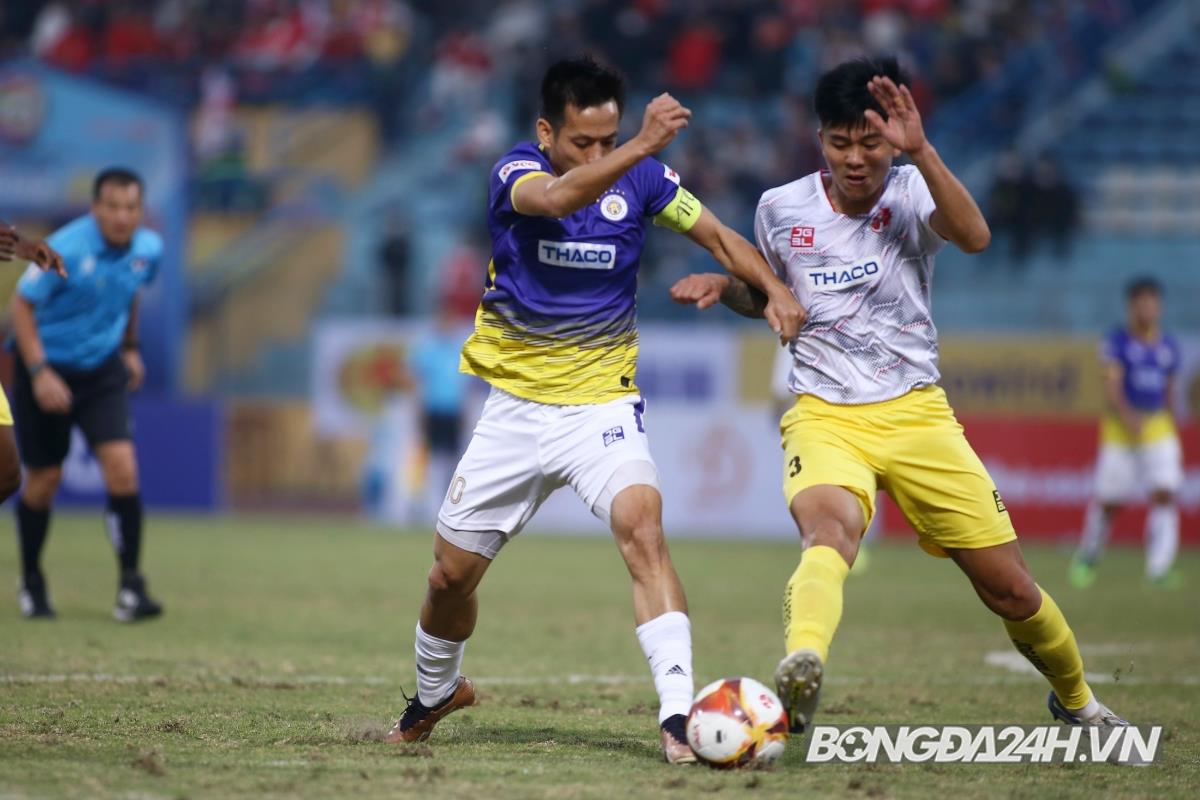 Dàn hoa hậu tới tiếp lửa trận Siêu cúp Quốc gia 4