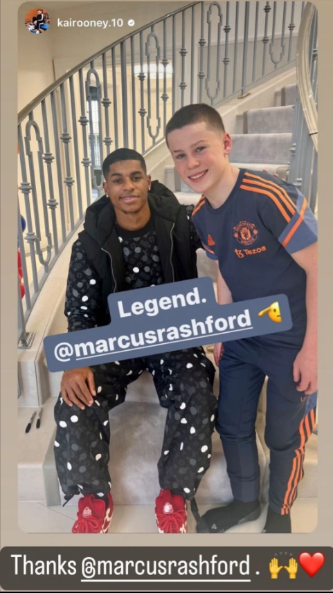 Con trai Wayne Rooney rạng rỡ khi gặp Marcus Rashford 1