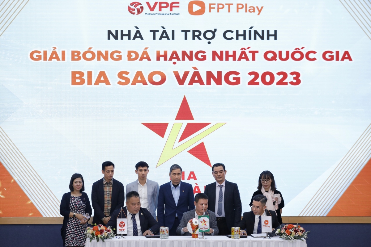 VPF và tài trợ lên tiếng về HAGL VPF va tai tro len tieng ve HAGL