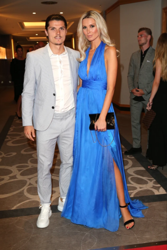 Cận cảnh nhan sắc nàng WAGs mới nhất của MU 6