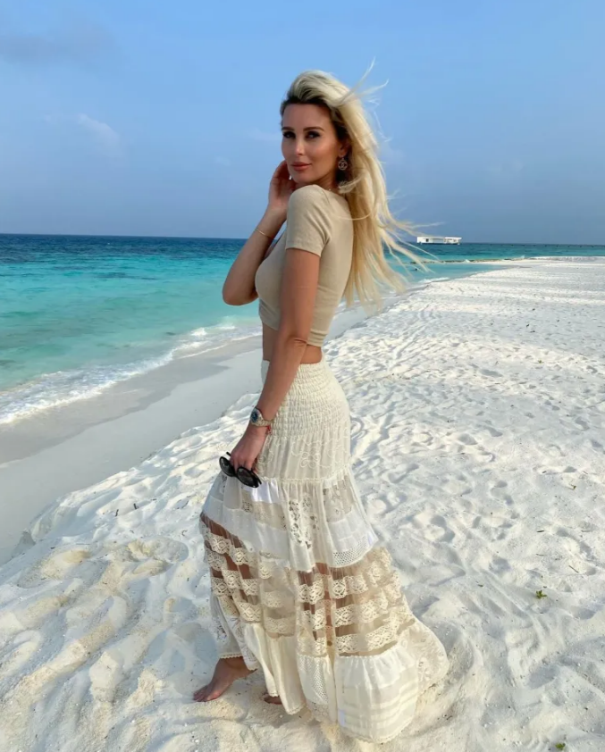 Cận cảnh nhan sắc nàng WAGs mới nhất của MU 4