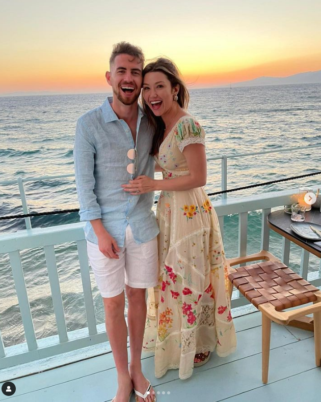 Mê mẩn với nhan sắc bạn gái Jorginho – nàng Wags mới nhất của Arsenal 2