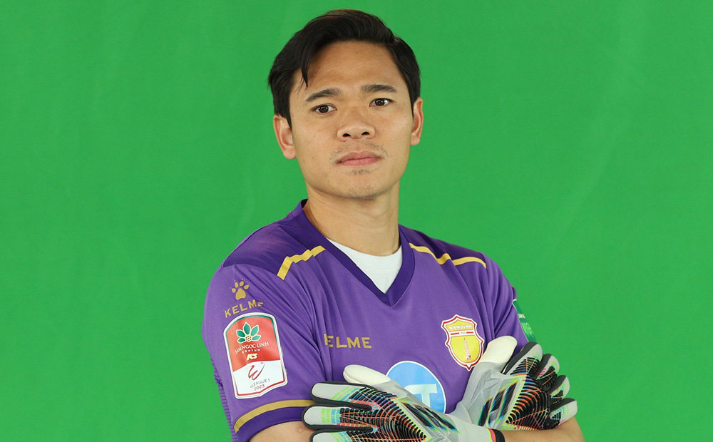 Thủ môn Nguyên Mạnh tái phát chấn thương 1 Thủ môn Nguyên Mạnh tái phát chấn thương 1