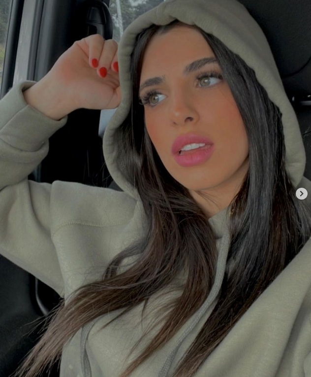 Nhan sắc bạn gái xinh đẹp của bản hợp đồng kỷ lục Enzo Fernandez 6