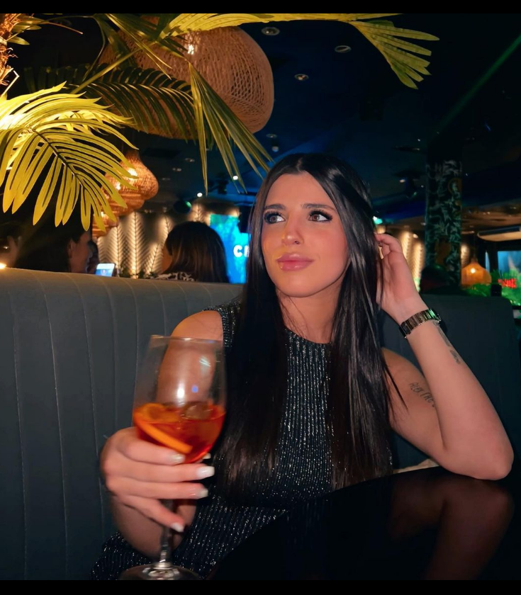 Nhan sắc bạn gái xinh đẹp của bản hợp đồng kỷ lục Enzo Fernandez 5