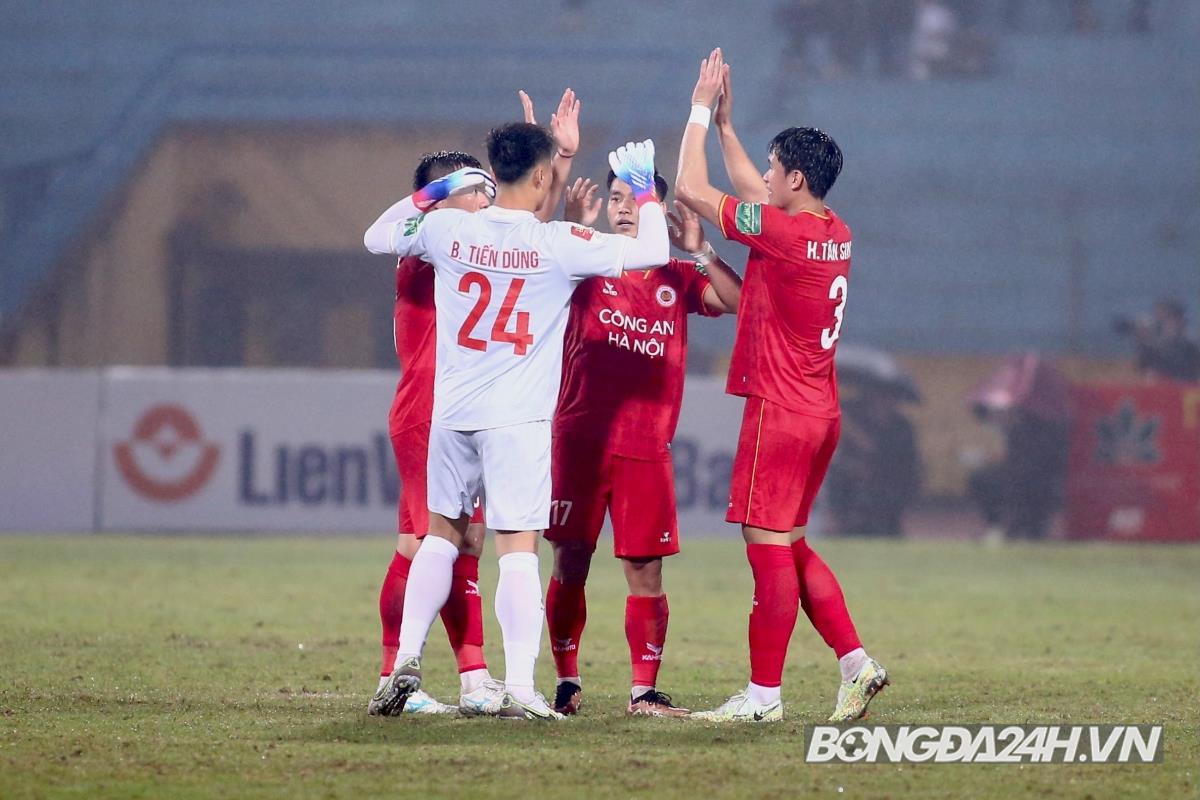 Đặng Văn Lâm bất lực trong ngày ra quân VLeague 2023 5