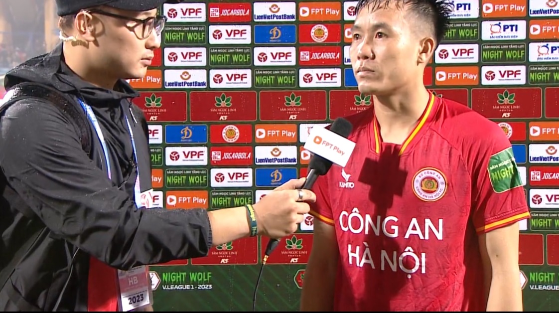 Đoàn Văn Hậu, Tô Văn Vũ chia sẻ sau trận thắng tưng bừng trước Bình Định 1