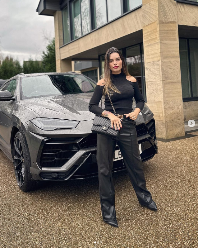 Nhan sắc cô vợ xinh đẹp của thủ môn Ederson 7