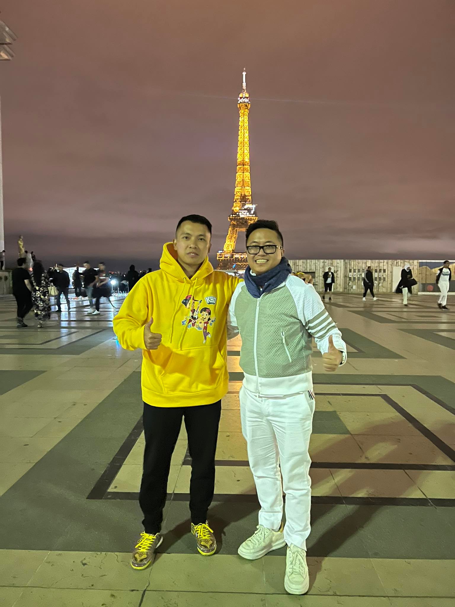 Doanh nhân Việt Nam nhận vé VIP xem Messi thi đấu 3 Doanh nhân Việt Nam nhận vé VIP xem Messi thi đấu 3