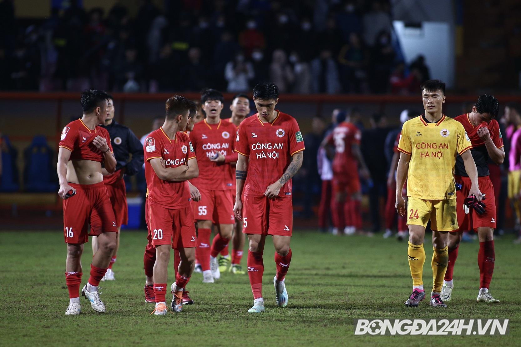 Điểm nhấn trận Hà Nội 2-0 CAHN Bản lĩnh nhà vua lên tiếng 3 Điểm nhấn trận Hà Nội 2-0 CAHN Bản lĩnh nhà vua lên tiếng 3