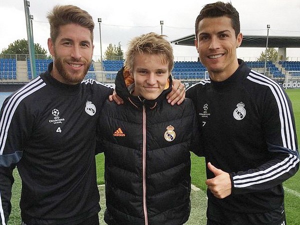 Martin Odegaard và tình yêu định mệnh với Arsenal 4 Martin Odegaard và tình yêu định mệnh với Arsenal 4