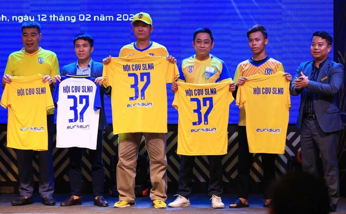 SLNA co don vi tai tro dong hanh