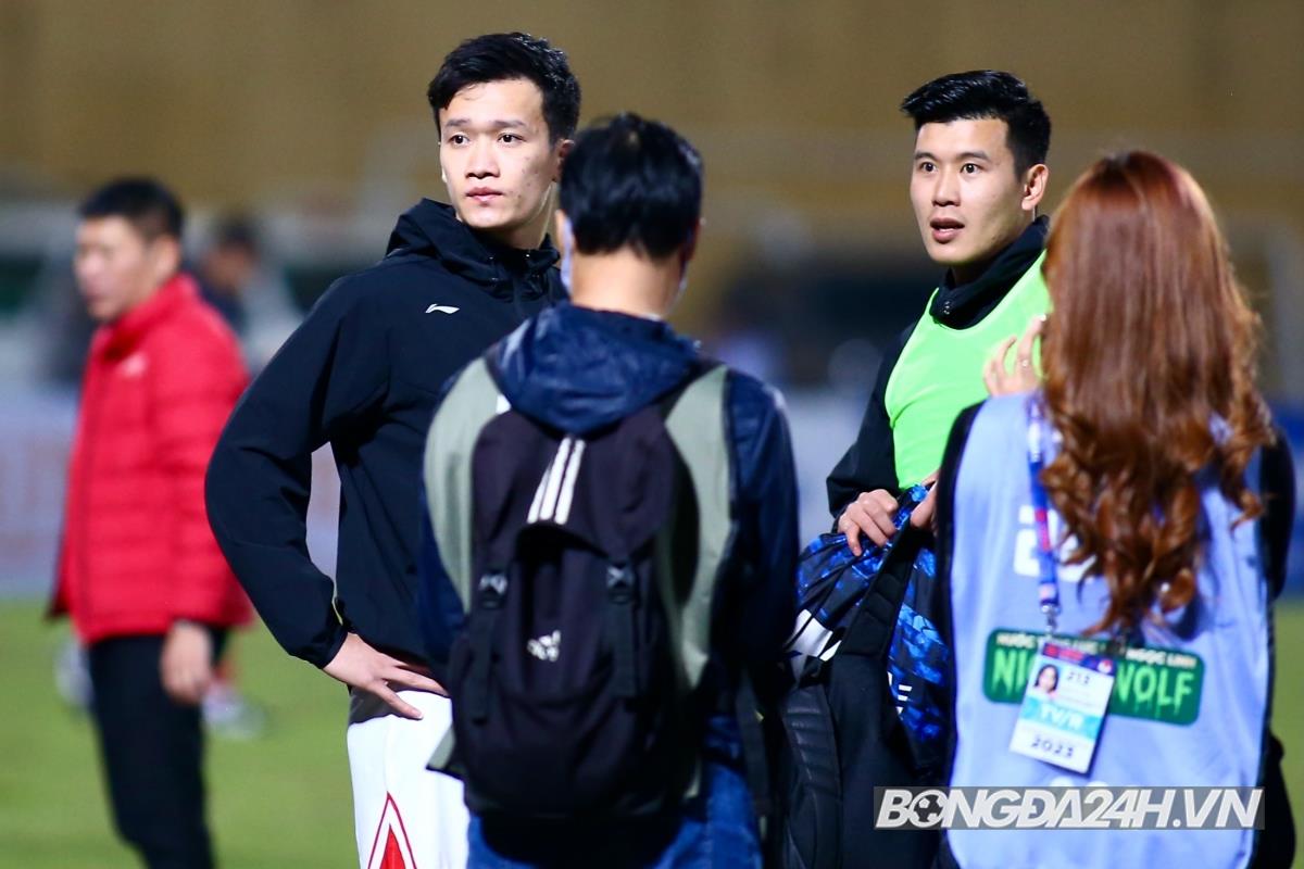 Hoang duc chan thuong CAHN vs Viettel 14/2