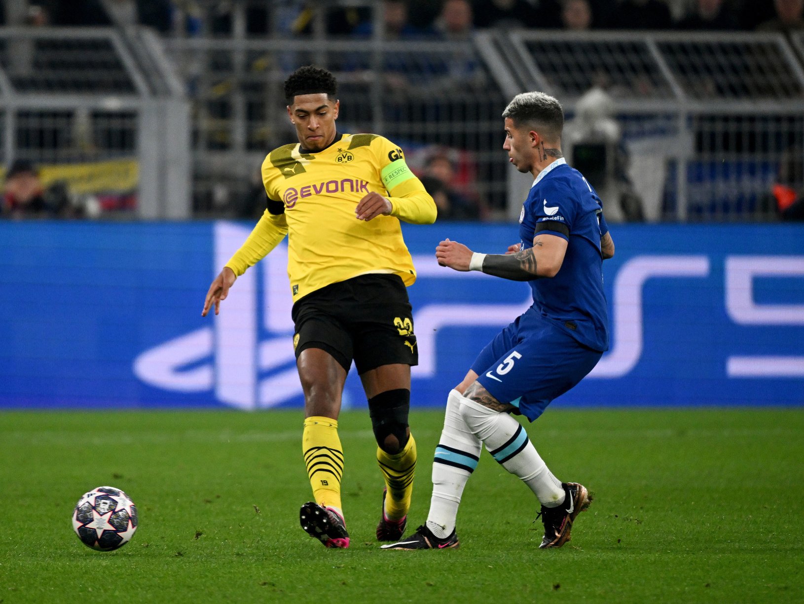 Sau Liverpool, Bellingham tiếp tục nói không với 3 ông lớn 1