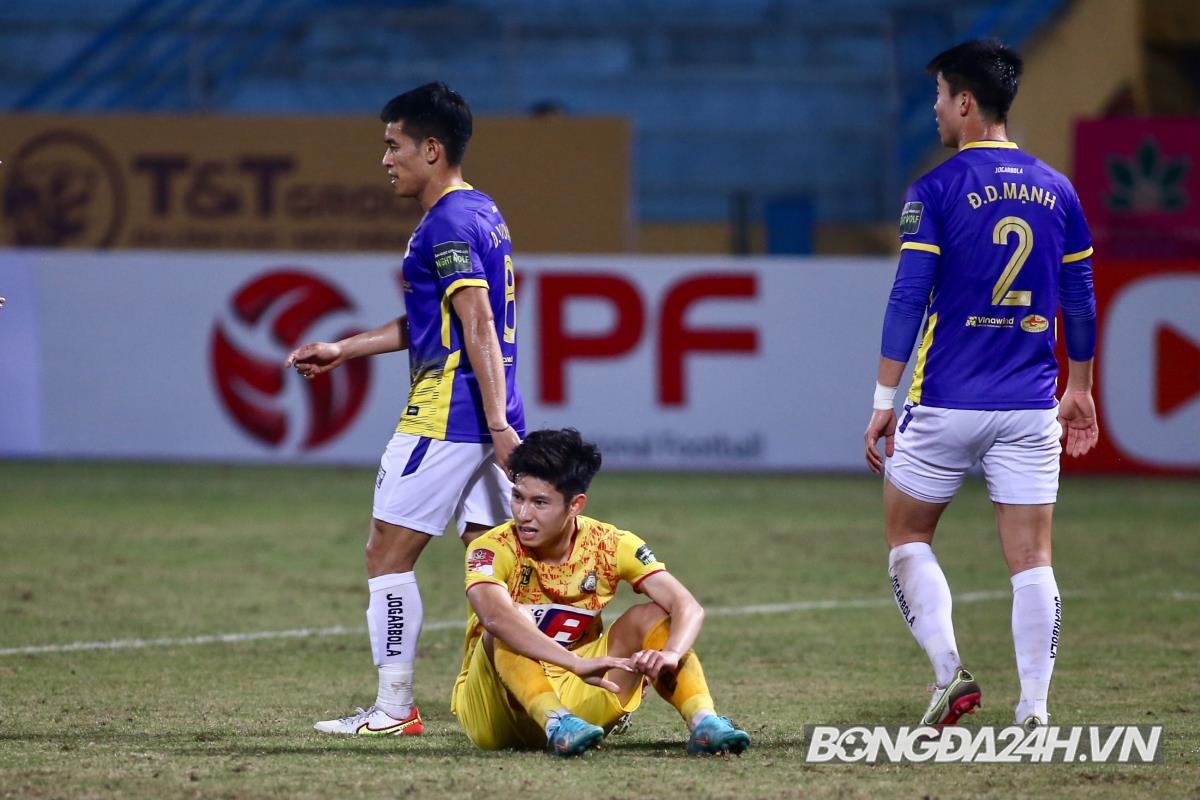 Tinh thần chiến đấu của Thanh Hoá buộc Hà Nội chia điểm ngay trên sân nhà 6 Tinh thần chiến đấu của Thanh Hoá buộc Hà Nội chia điểm ngay trên sân nhà 6