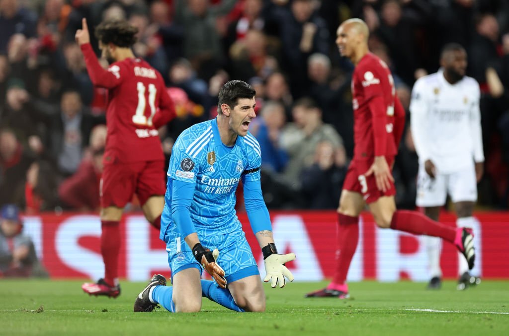 Courtois lý giải về sai lầm khiến Real thủng lưới trước Liverpool 1