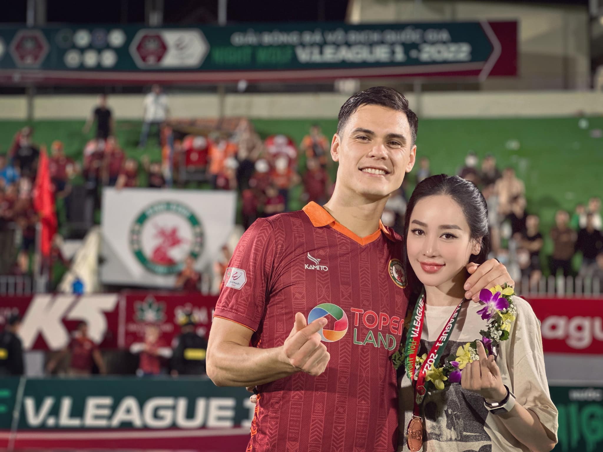 Sao Việt kiều Adriano Schmidt khoe người yêu là chị em với Ngọc Trinh 4 Sao Việt kiều Adriano Schmidt khoe người yêu là chị em với Ngọc Trinh 4