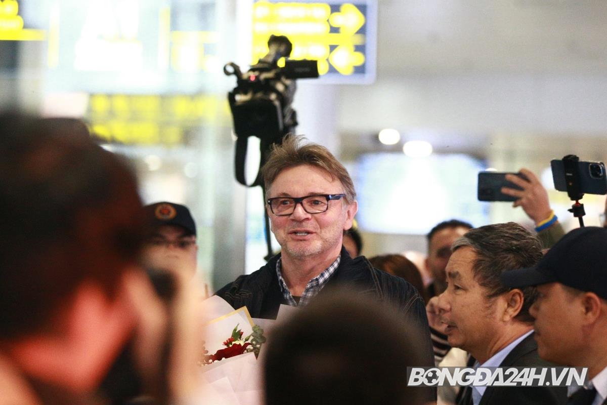 Lời nói đầu của HLV Trossier khi đặt chân tới Việt Nam 5 Lời nói đầu của HLV Trossier khi đặt chân tới Việt Nam 5