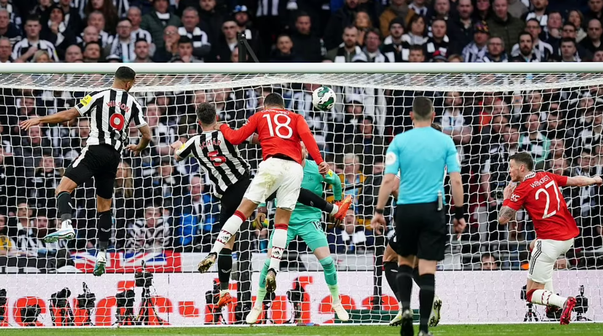 Thấy gì sau chiến thắng của MU trước Newcastle 3