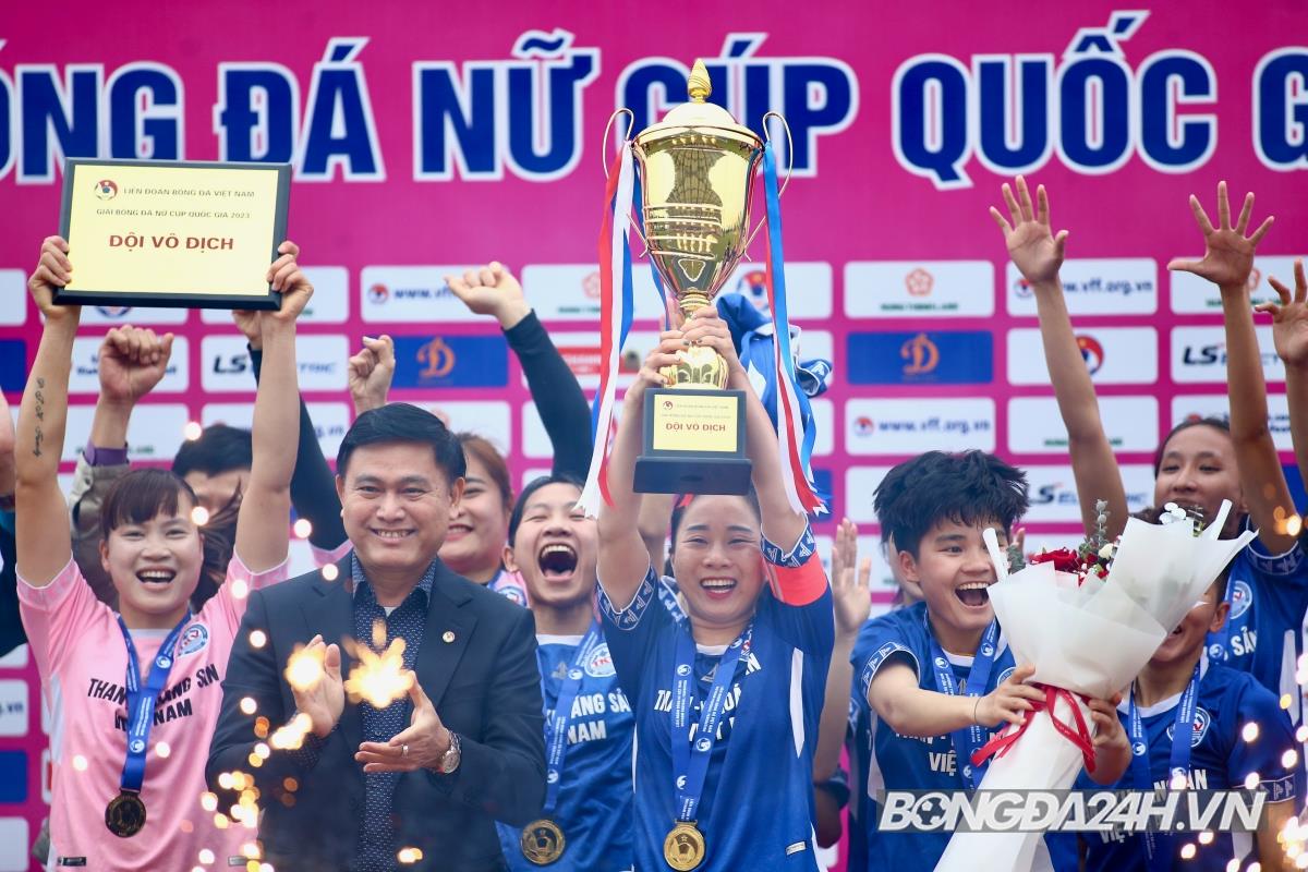 Chung ket Cup Quoc gia nu 2022 Ha Noi I vs Than KSVN 1/3