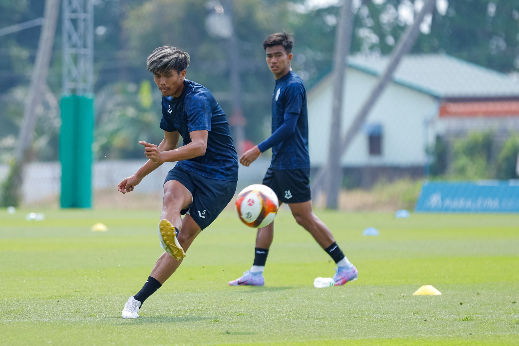 U22 Campuchia miet mai chuan bi cho SEA Games 32