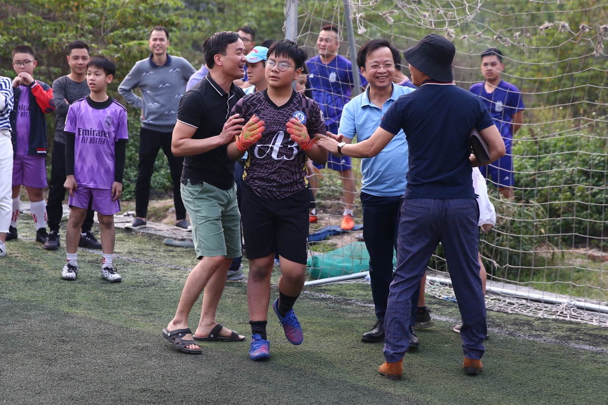 Chung kết khối 6 Lương Thế Vinh kết thúc đầy kịch tính trong loạt luân lưu 16 Chung kết khối 6 Lương Thế Vinh kết thúc đầy kịch tính trong loạt luân lưu 16