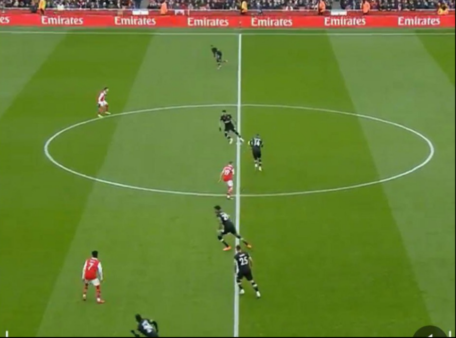 Bàn mở tỷ số của Bournemouth trước Arsenal không hợp lệ 1 Bàn mở tỷ số của Bournemouth trước Arsenal không hợp lệ 1