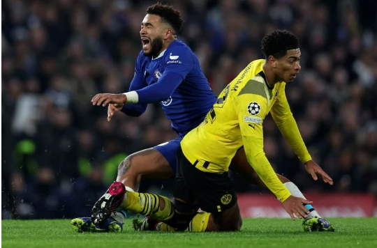 Không ra sân trước Dortmund, Thiago Silva vẫn được CĐV Chelsea khen ngợi 2