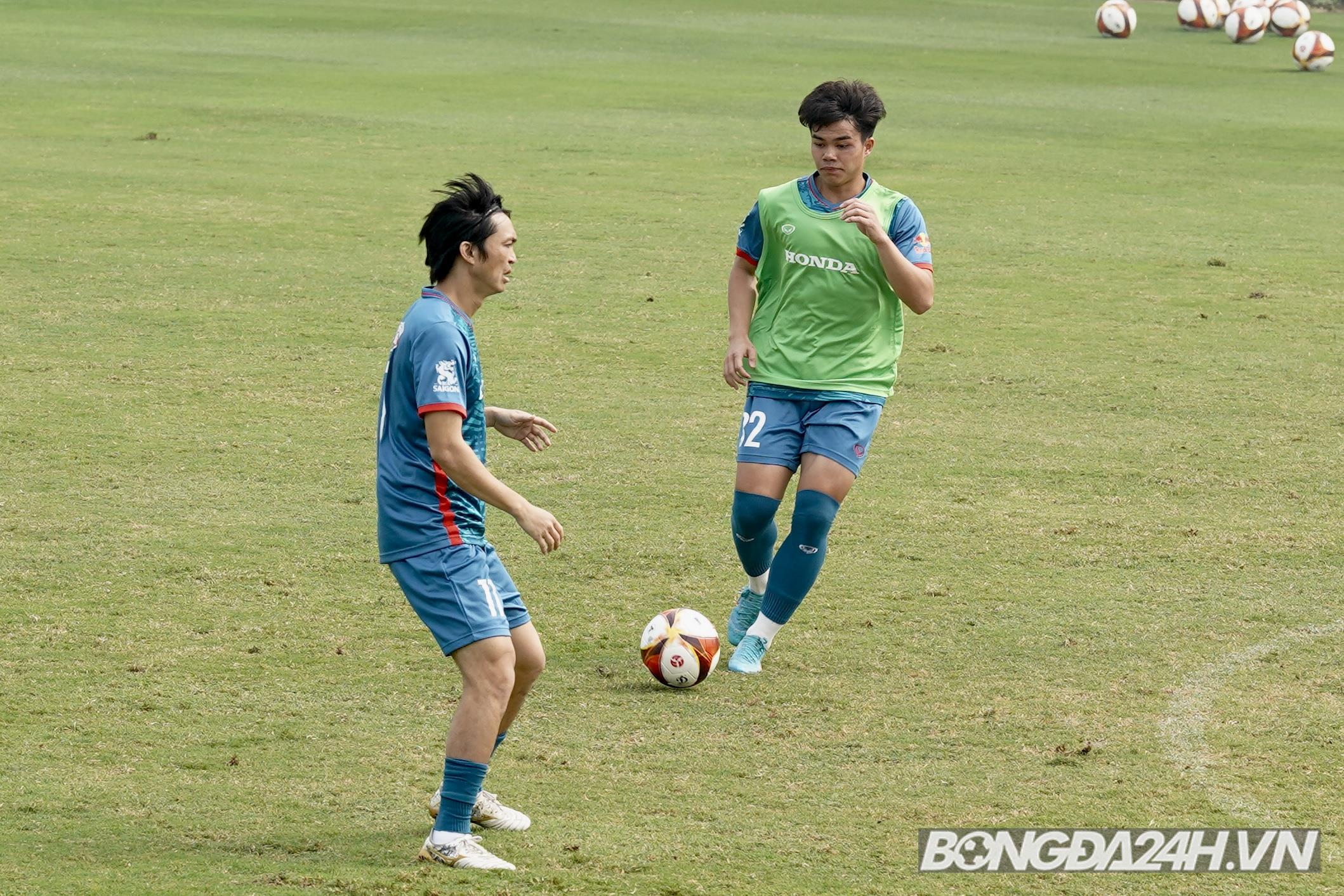 Đặng Văn Lâm, Nguyên Mạnh tập riêng 9