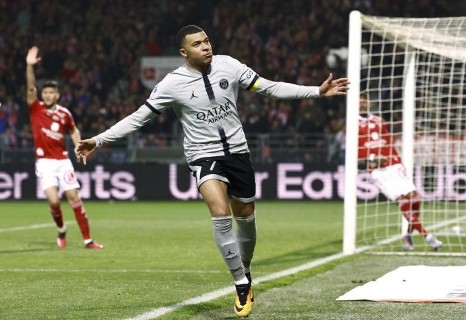 Real Madrid chi 200 triệu Euro cho Mbappe 1