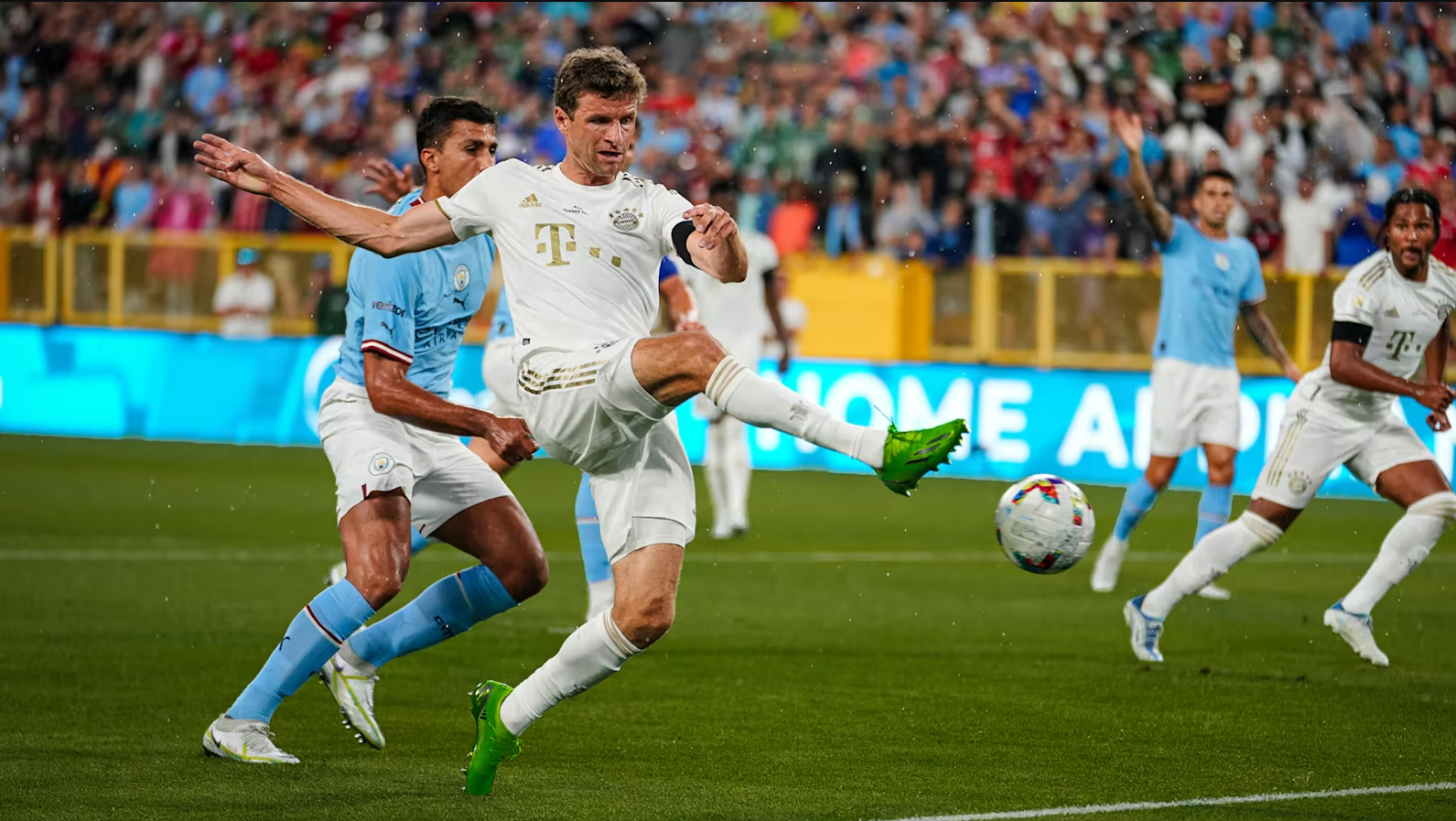 Man City gap Bayern o tu ket Champions League mua nay