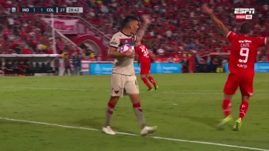 Quả phạt đền ngớ ngẩn nhất lịch sử bóng đá 2