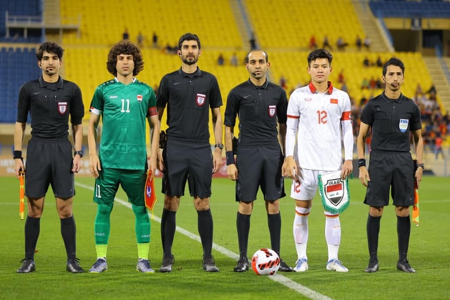 Một năm của HLV Troussier 5 Một năm của HLV Troussier 5