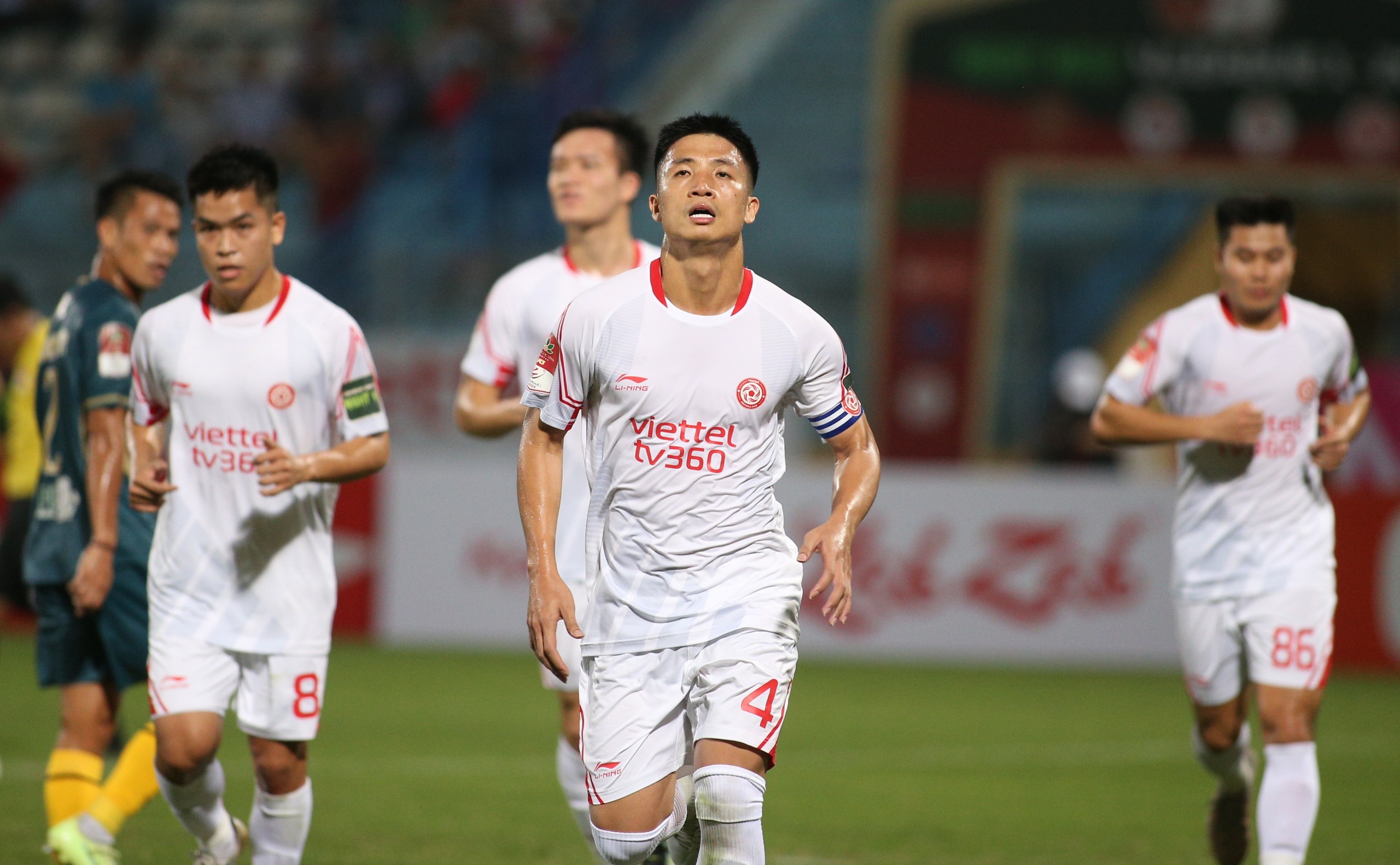 HLV Thạch Bảo Khanh chia sẻ nguyên nhân thua đậm HAGL 1 HLV Thạch Bảo Khanh chia sẻ nguyên nhân thua đậm HAGL 1