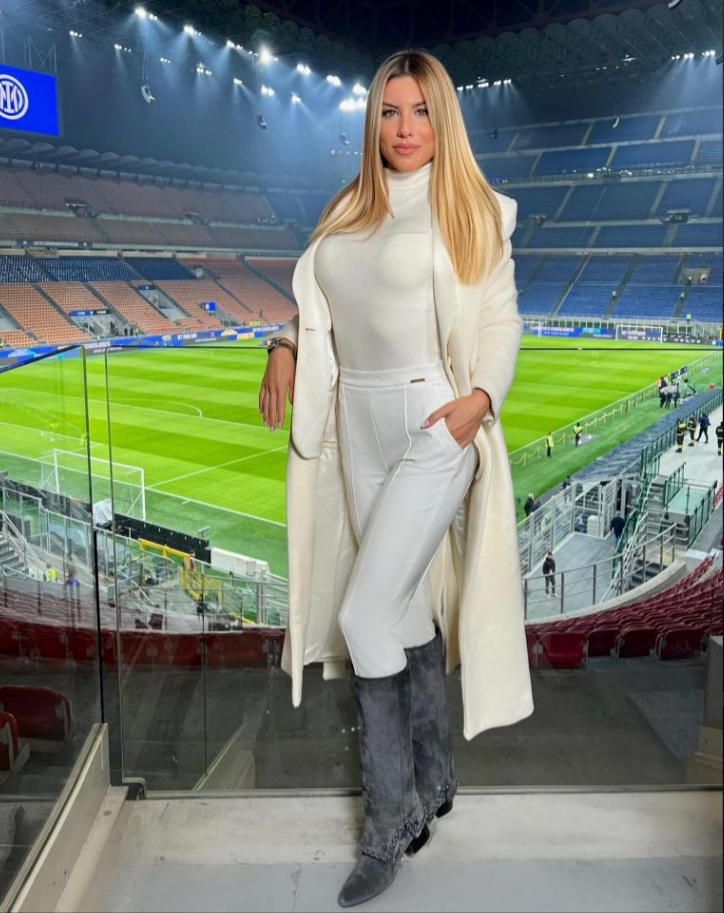 Ngắm nhan sắc người dẫn chương trình quyến rũ của Inter Milan TV 5